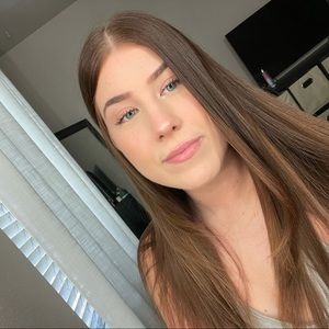 Meet your Posher, Makenzie